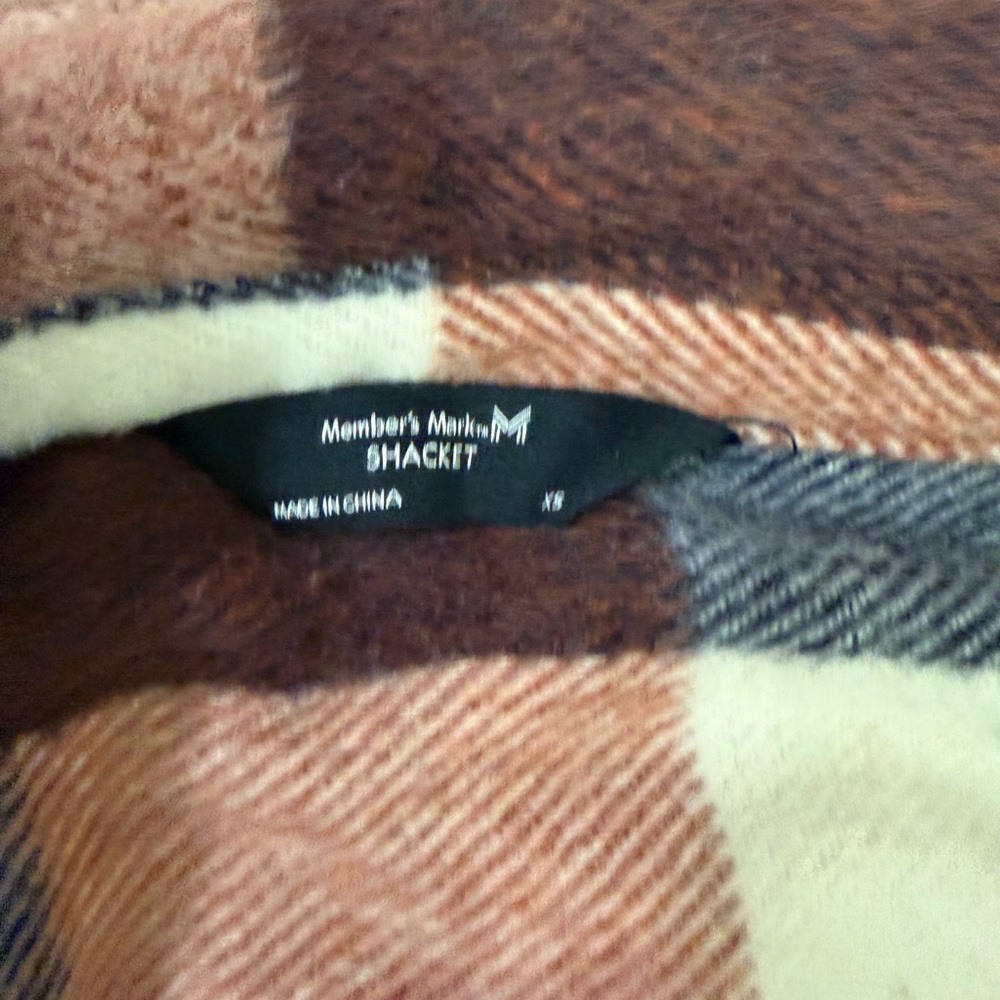 Women's Plaid Shirt Jacket - Multicolor - Picture 2 of 2